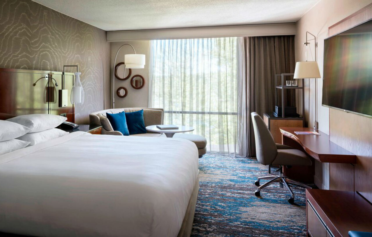 Boston Marriott Newton Hotel Bagian luar foto